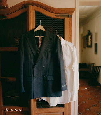 A cover of "Common Market side photo" cluster. The owner is arjay. The cluster consists of 11 elements.