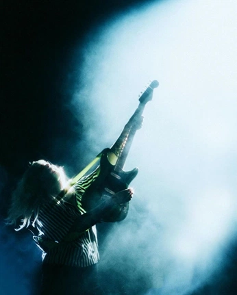 A cover of "soft rock" cluster. The owner is shainasuri. The cluster consists of 5 elements.