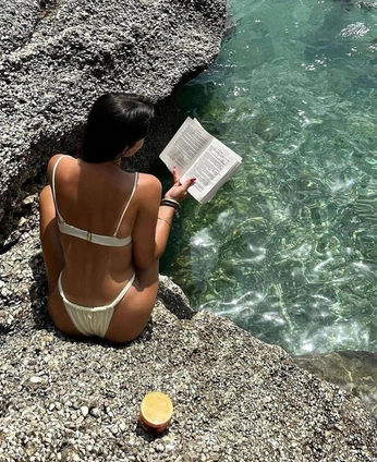 A cover of "TC" cluster. The owner is alinaackwonu. The cluster consists of 42 elements.