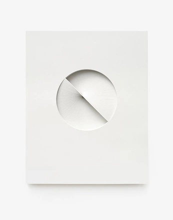 A cover of "polaroids" cluster. The owner is zzzoe111. The cluster consists of 9 elements.