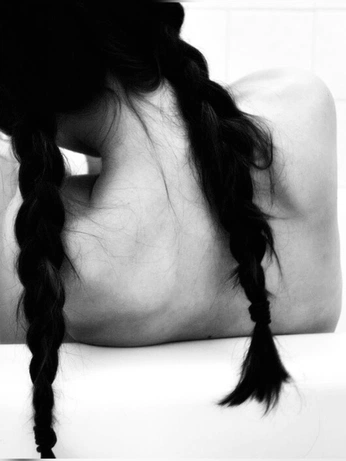 A cover of "mentally unstable pink" cluster. The owner is nora.schoolmeest. The cluster consists of 32 elements.