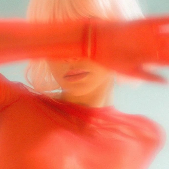 A cover of "Nostalgia2000" cluster. The owner is fever.form. The cluster consists of 52 elements.