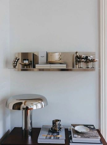 A cover of "The Embassy" cluster. The owner is everett. The cluster consists of 8 elements.