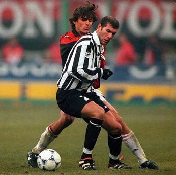 A cover of "football" cluster. The owner is tylertheinspire. The cluster consists of 194 elements.