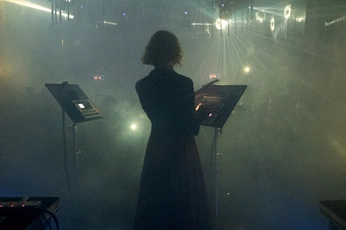 A cover of "anodic" cluster. The owner is anemoia. The cluster consists of 25 elements.