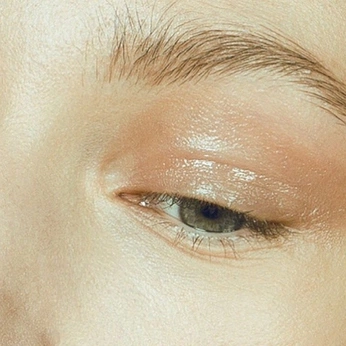 A cover of "beauty" cluster. The owner is outtono. The cluster consists of 1 element.