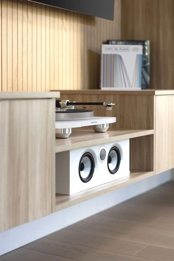 A cover of "m u s i c" cluster. The owner is payaldasani. The cluster consists of 1 element.