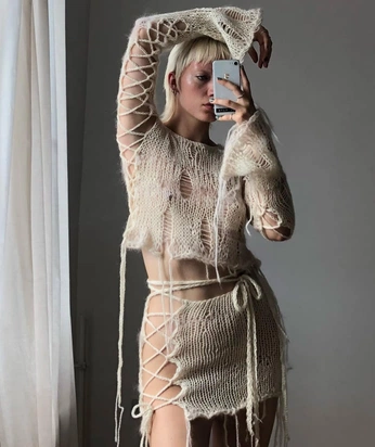 A cover of "FITZ" cluster. The owner is shadesoftash. The cluster consists of 593 elements.