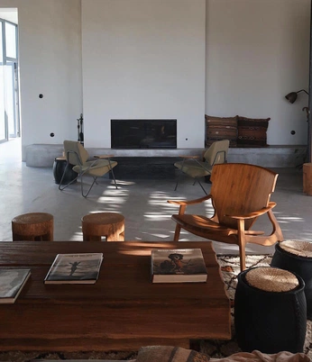 A cover of "INTERIOR" cluster. The owner is saviastudio. The cluster consists of 6 elements.