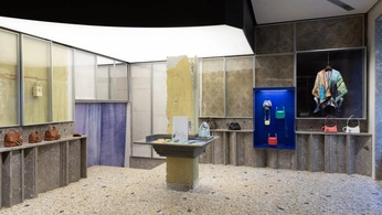 A cover of "spa" cluster. The owner is annaduran. The cluster consists of 61 elements.