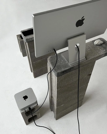 A cover of "Photoshoot Ideas" cluster. The owner is eyesofiv. The cluster consists of 103 elements.