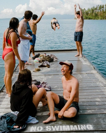 A cover of "summer" cluster. The owner is zacharia. The cluster consists of 17 elements.