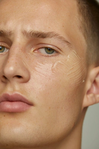 A cover of "MAN" cluster. The owner is audaude. The cluster consists of 14 elements.