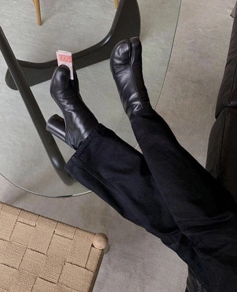 A cover of "обувь" cluster. The owner is mamadame. The cluster consists of 6 elements.