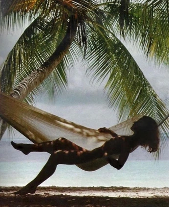 A cover of "Relax" cluster. The owner is izabelacreatress. The cluster consists of 34 elements.