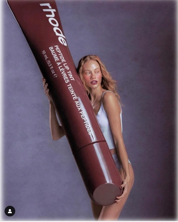 A cover of "NINETY AESTHETIC" cluster. The owner is hugogatefait. The cluster consists of 27 elements.