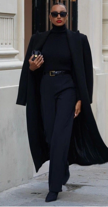 A cover of "outfit" cluster. The owner is bloomingnarciss. The cluster consists of 3 elements.