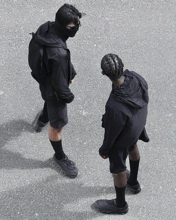 A cover of "streetwear" cluster. The owner is 9thmusi. The cluster consists of 23 elements.