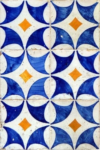 A cover of "Thenileco" cluster. The owner is smiley. The cluster consists of 51 elements.