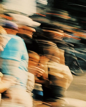 A cover of "PEOPLE" cluster. The owner is maddicasaiz. The cluster consists of 4 elements.