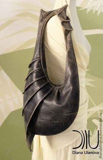 A cover of "Bags" cluster. The owner is izzyzaro. The cluster consists of 11 elements.