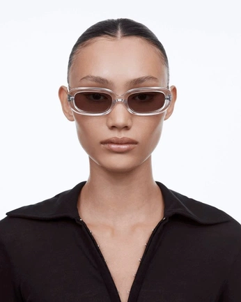 A cover of "óptica caroní" cluster. The owner is pasante6. The cluster consists of 16 elements.