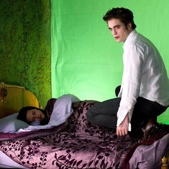 A cover of "twilight" cluster. The owner is thegoodwitchh. The cluster consists of 106 elements.