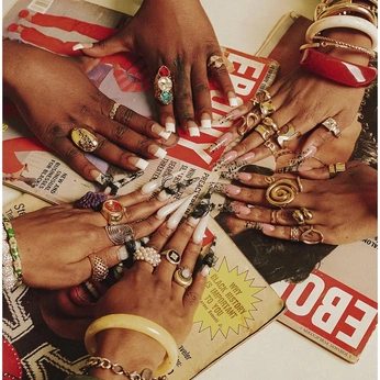 A cover of "pyd identidad" cluster. The owner is mhytla. The cluster consists of 53 elements.