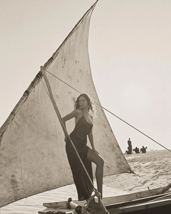 A cover of "Portraits ( Women )" cluster. The owner is visionz415. The cluster consists of 42 elements.