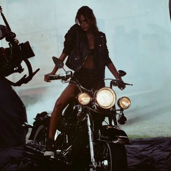 A cover of "Two Hearts" cluster. The owner is nilsmourato. The cluster description is "Fashion Film". The cluster consists of 12 elements.