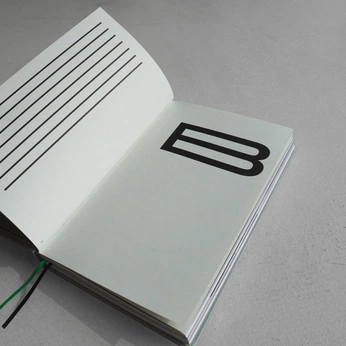 A cover of "Beahaus" cluster. The owner is kassmarie. The cluster consists of 7 elements.