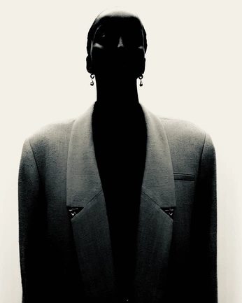 A cover of "LIFE" cluster. The owner is altoctober. The cluster consists of 26 elements.