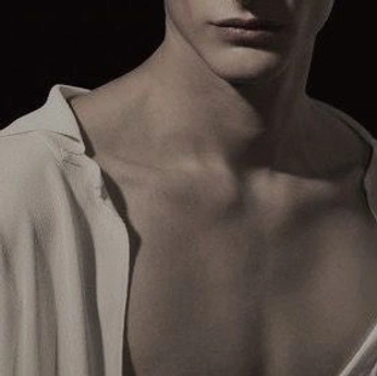 A cover of "RIN" cluster. The owner is gracegreenan. The cluster consists of 8 elements.