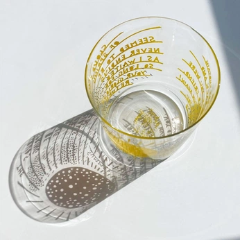 A cover of "dddddd" cluster. The owner is lavomitiva. The cluster consists of 424 elements.