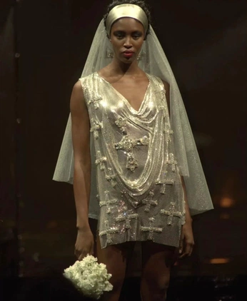 A cover of "Versace" cluster. The owner is loliebn. The cluster consists of 14 elements.