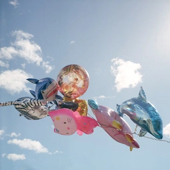 A cover of "alternative abodes" cluster. The owner is abirichardson. The cluster consists of 9 elements.