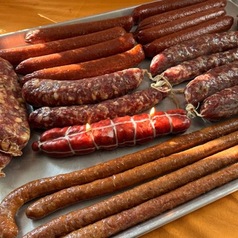 A cover of "MANGO" cluster. The owner is marcasasmadrid. The cluster consists of 2 elements.