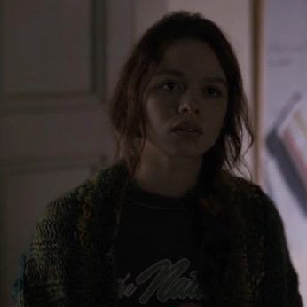 A cover of "dnd - hazel" cluster. The owner is coffeebeans156. The cluster consists of 32 elements.