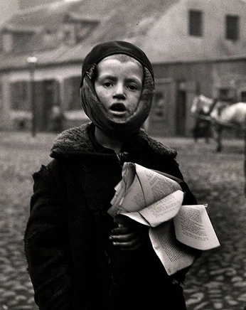 A cover of "On Photography…" cluster. The owner is josespinola. The cluster consists of 3 elements.