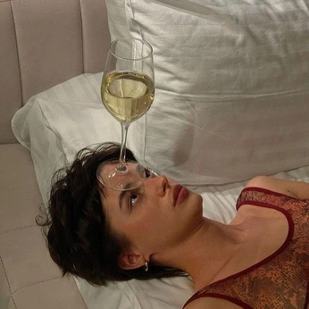 A cover of "MJ" cluster. The owner is madsmey. The cluster consists of 15 elements.