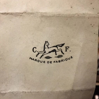 A cover of "embraza" cluster. The owner is pdlhms. The cluster consists of 23 elements.