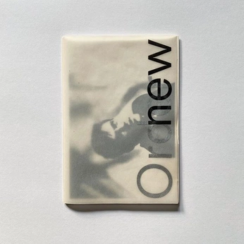 A cover of "Unpublished Mood" cluster. The owner is hueee. The cluster consists of 16 elements.