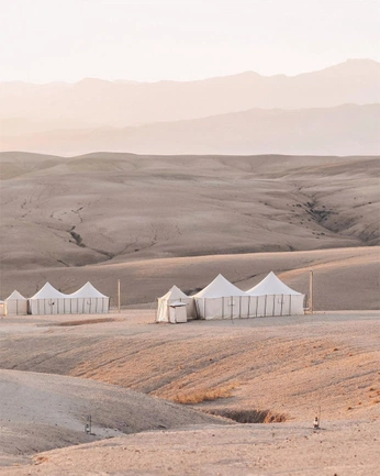 A cover of "dreamy" cluster. The owner is oui.domi. The cluster consists of 18 elements.