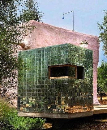 A cover of "Home" cluster. The owner is pauarreola. The cluster consists of 17 elements.