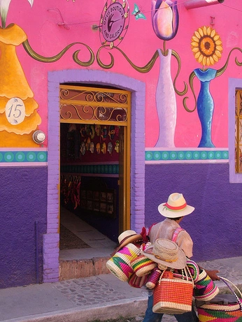 A cover of "ANIMO" cluster. The owner is angrybanana. The cluster consists of 43 elements.