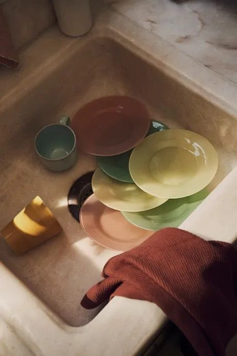 A cover of "Colors" cluster. The owner is janedoe01. The cluster consists of 23 elements.