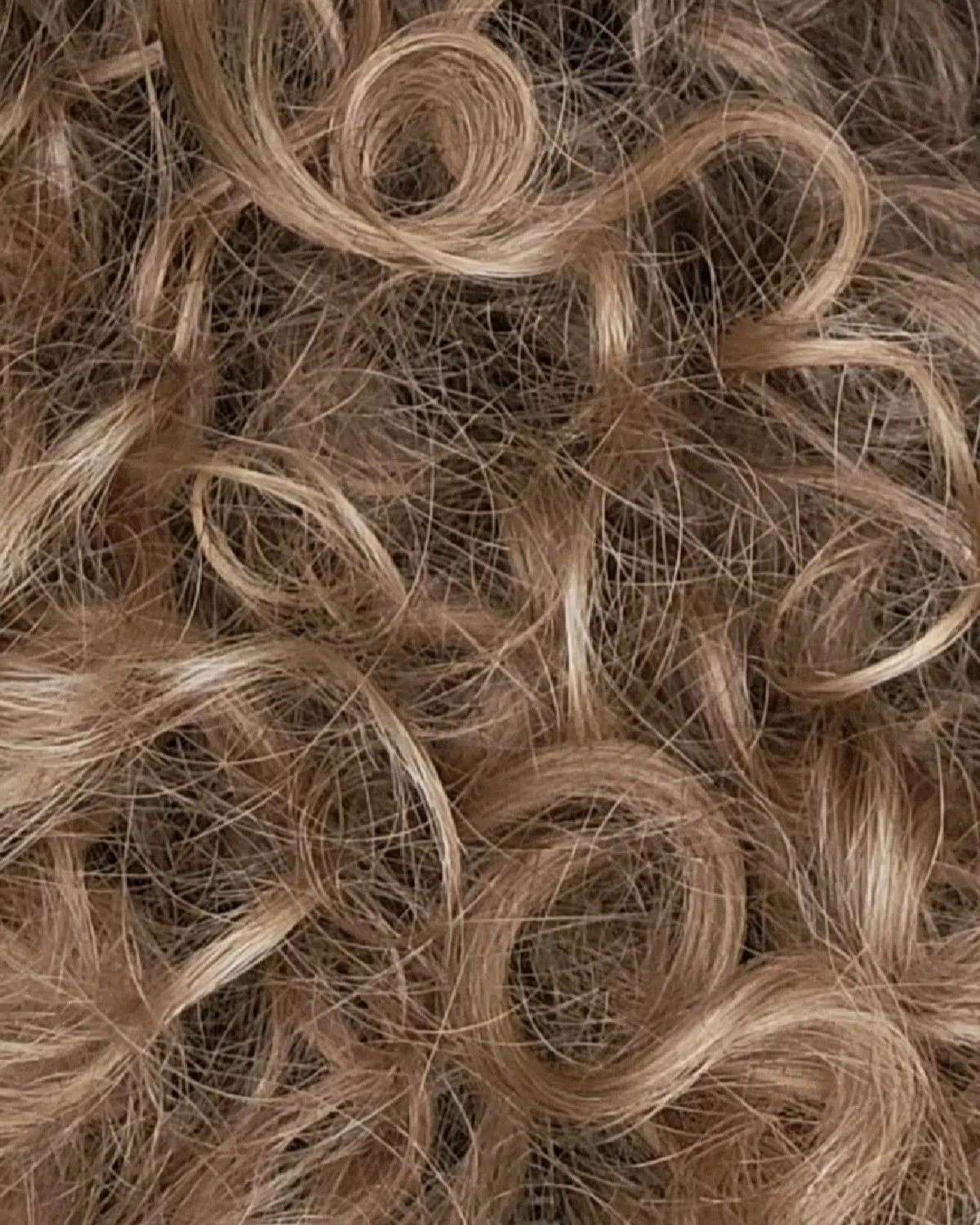 menopause change in hair texture