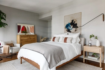 A cover of "Residential LA" cluster. The owner is jopetroni. The cluster consists of 66 elements.