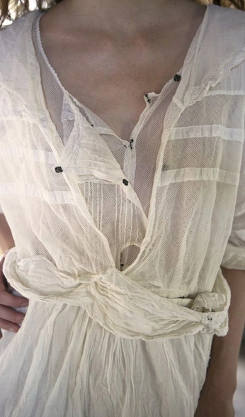 A cover of "GARMENTS" cluster. The owner is mariasdval. The cluster consists of 22 elements.