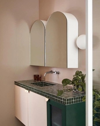 A cover of "Bathroom" cluster. The owner is ecline. The cluster consists of 203 elements.